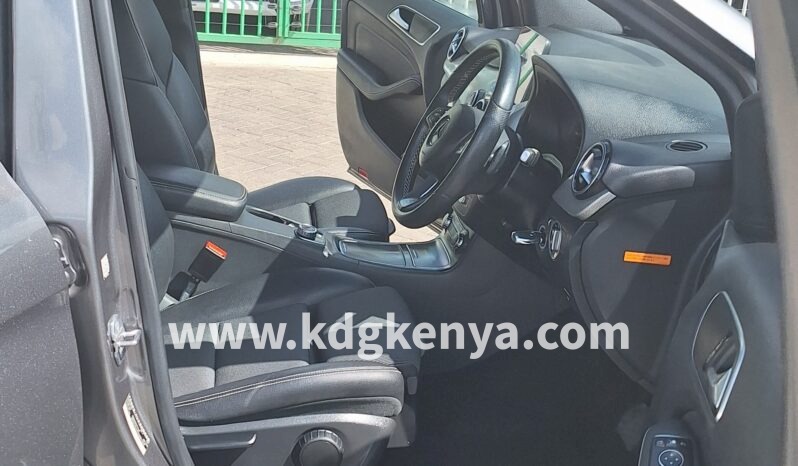 
MERCEDES – BENZ B180  (B180 / 1.6L / FWD) full									