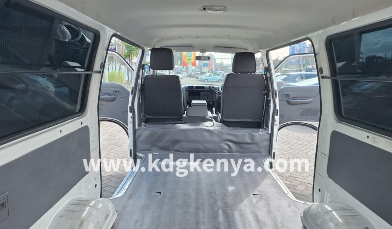 
MAZDA – BONGO (DX / 4WD) full									