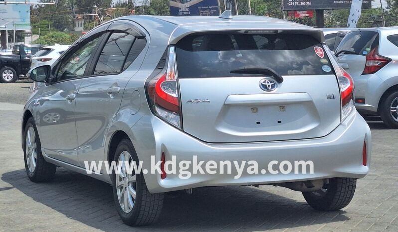 
TOYOTA – AQUA (S GRADE / HYBRID) full									