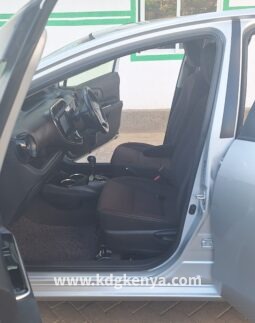 TOYOTA – AQUA ( G GRADE) full