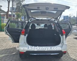 NISSAN X TRAIL (20 Xi / 4WD) full