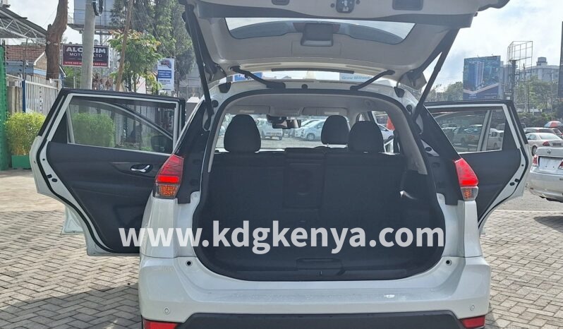 
NISSAN X TRAIL (20 Xi / 4WD) full									