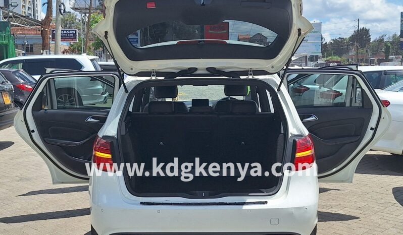 
MERCEDES – BENZ  B CLASS (B180 / 1.6L / FWD) full									