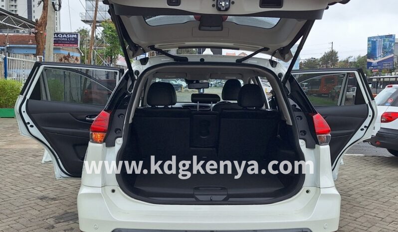 
								NISSAN – X TRAIL (20Xi / 4WD) full									