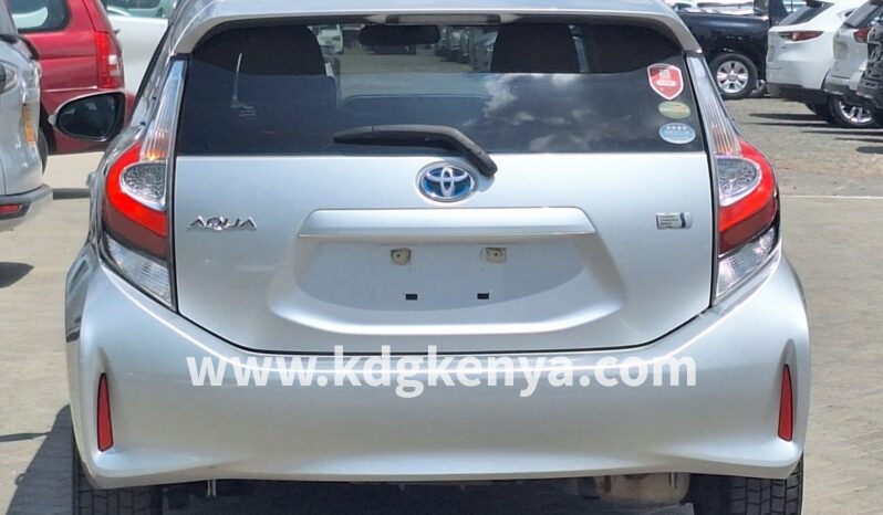 
TOYOTA – AQUA (S GRADE / HYBRID) full									