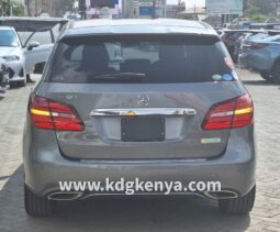 MERCEDES – BENZ B180 (B180 / 1.6L / FWD) full