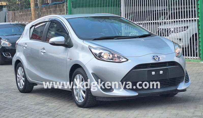 
TOYOTA – AQUA (S GRADE / HYBRID) full									