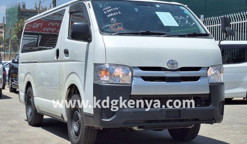 
TOYOTA – HIACE (DX / 4WD) full									