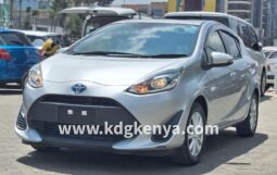 TOYOTA – AQUA (S GRADE / HYBRID)
