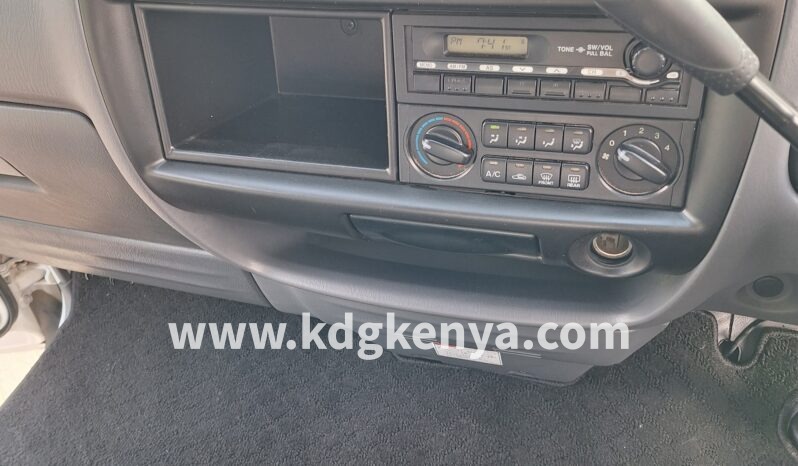 
MAZDA – BONGO (DX / 4WD) full									