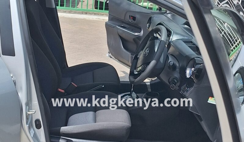 
TOYOTA – AQUA (S GRADE / HYBRID) full									