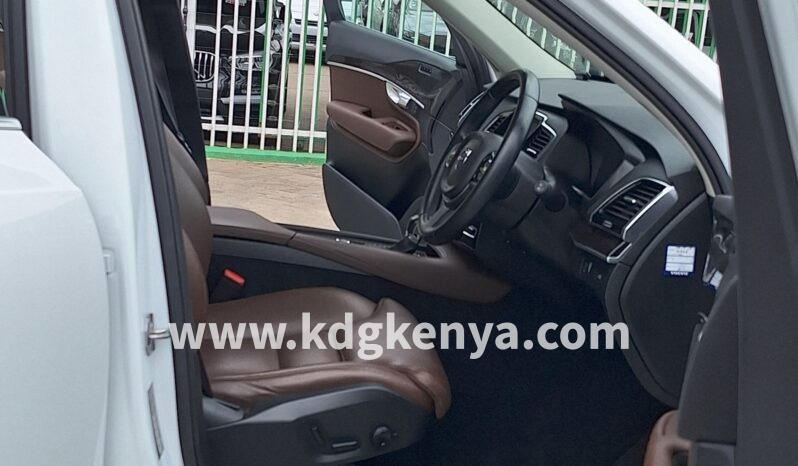 
								VOLVO – XC90 ( T5 INSCRIPTION / AWD) full									