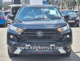 TOYOTA – RAV4 (ADVENTURE / 4WD)