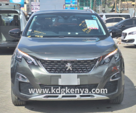 PEUGEOT 5008 (1.6L / 5 SEATER)