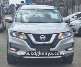 NISSAN – XTRAIL (20Xi 4WD)