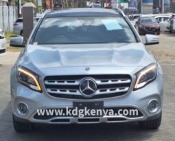 MERCEDES – BENZ GLA220 (GLA220)