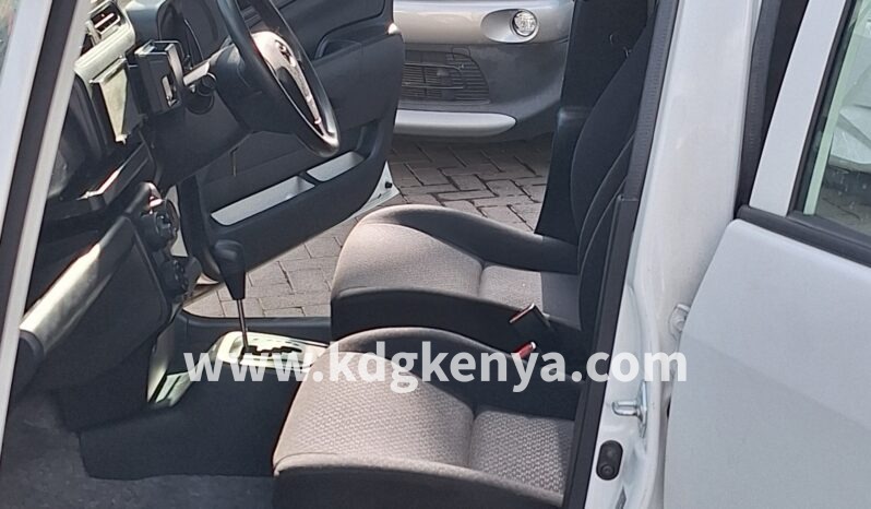 
TOYOTA – PROBOX VAN (DX COMFORT) full									