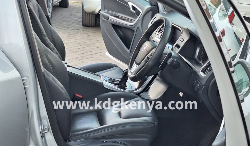 
VOLVO – S60 (S60 / D4 CLASSIC) full									