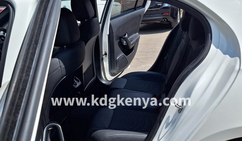 
MERCEDES-BENZ – A CLASS – A180 (1.4L / EX-JAPAN / 2WD) full									