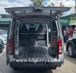 
										TOYOTA – REGIUS ACE (DX) full									