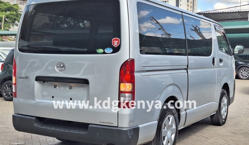 
								TOYOTA – REGIUS ACE (DX) full									