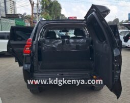 
TOYOTA – LAND CRUISER PRADO (TZ.G / 8 SEATER / 4WD) full									