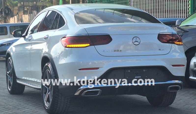 
MERCEDES –  BENZ GLC CLASS (GLC / 4MATIC / AWD) full									