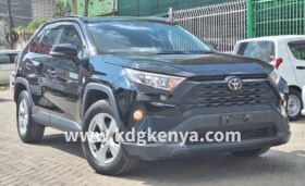 TOYOTA – RAV4 ( X 4WD)