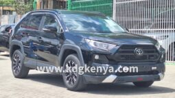 TOYOTA – RAV4 (ADVENTURE / 4WD)