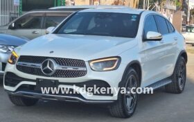 MERCEDES –  BENZ GLC CLASS (GLC / 4MATIC / AWD)