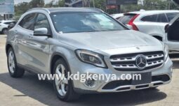 MERCEDES – BENZ GLA220 (GLA220)