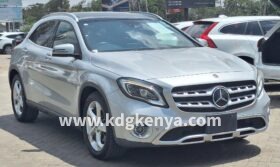 MERCEDES – BENZ GLA220 (GLA220)