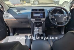 TOYOTA – LAND CRUISER PRADO (TZ.G / 8 SEATER / 4WD)