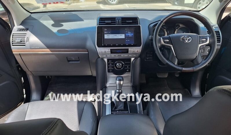 
TOYOTA – LAND CRUISER PRADO (TZ.G / 8 SEATER / 4WD) full									