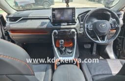 TOYOTA – RAV4 (ADVENTURE / 4WD)