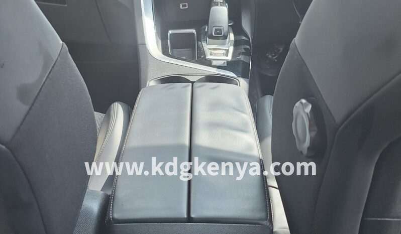 
PEUGEOT 5008 (1.6L / 5 SEATER) full									