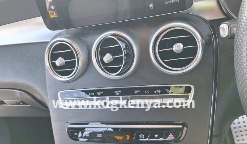 
MERCEDES –  BENZ GLC CLASS (GLC / 4MATIC / AWD) full									