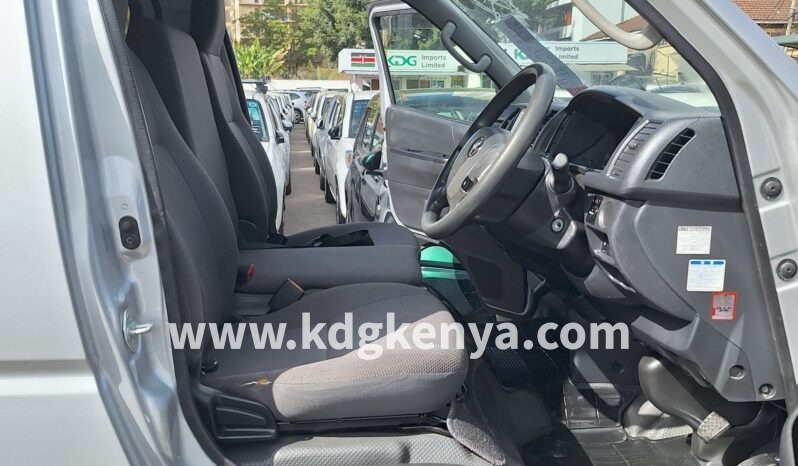 
								TOYOTA – REGIUS ACE (DX) full									