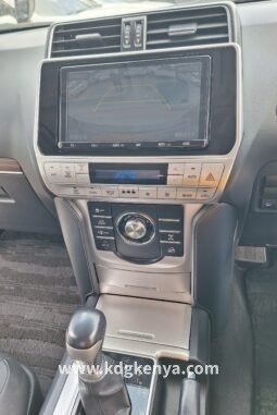 
TOYOTA – LAND CRUISER PRADO (TZ.G / 8 SEATER / 4WD) full									