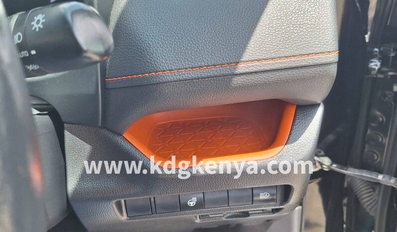 
TOYOTA – RAV4 (ADVENTURE / 4WD) full									