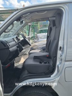 
										TOYOTA – REGIUS ACE (DX) full									