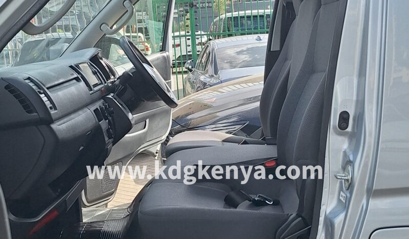 
								TOYOTA – REGIUS ACE (DX) full									