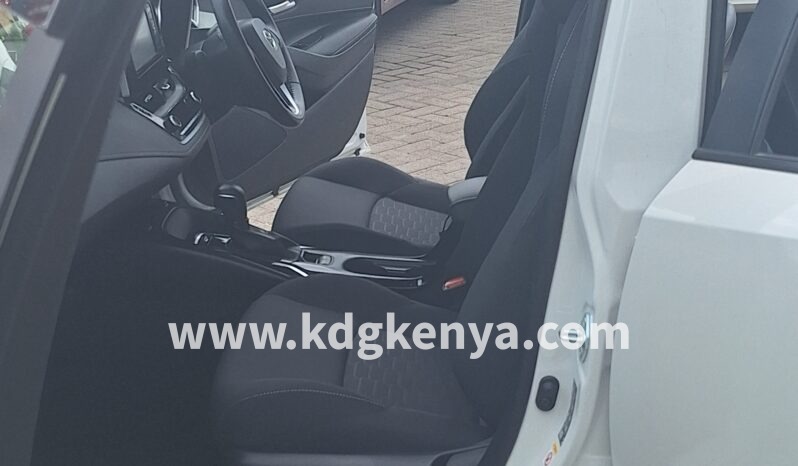 
TOYOTA – COROLLA (SPORT) full									