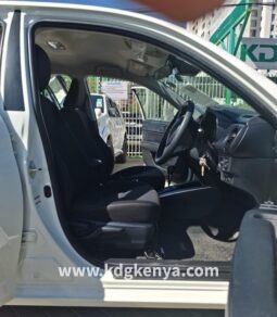 COROLLA FIELDER(HYBRID / 2WD) full