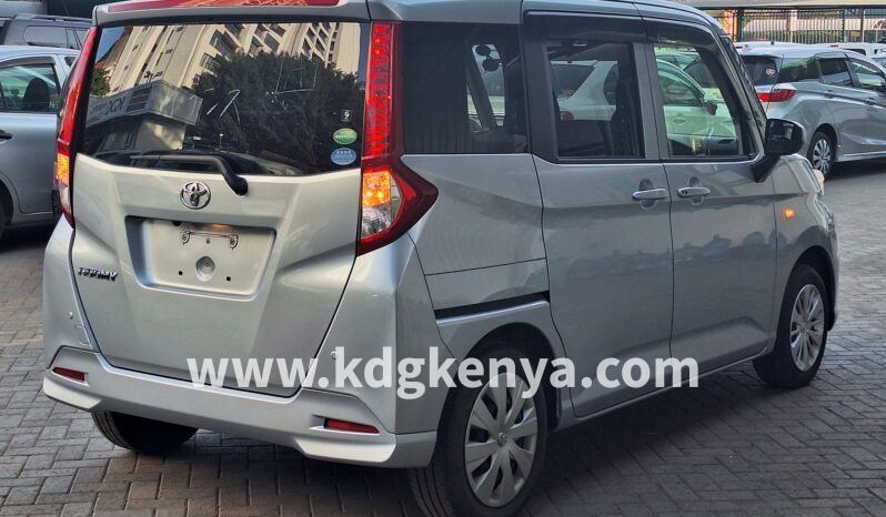 
								TOYOTA – ROOMY (X S) full									