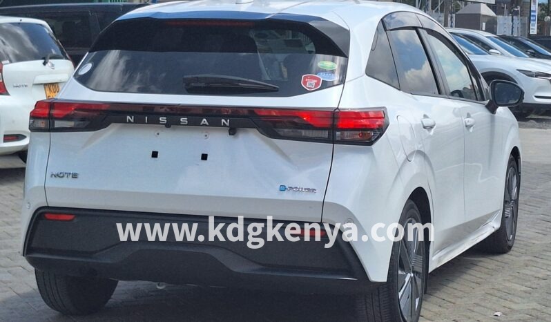 
								NISSAN – NOTE ( E POWER / NEW SHAPE) full									