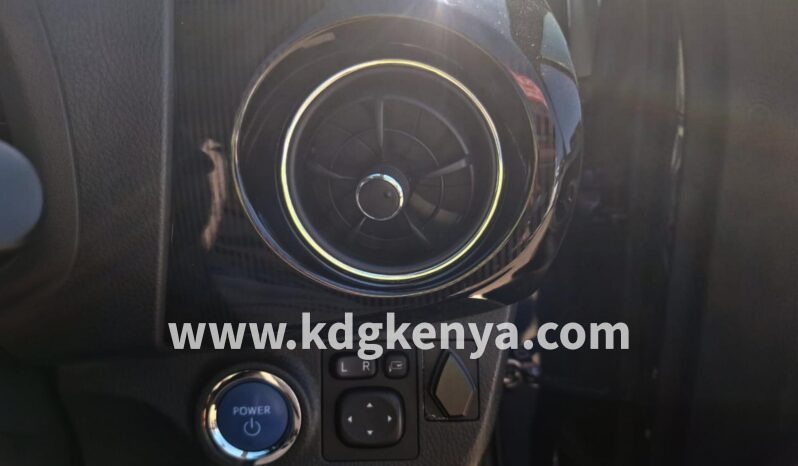 
TOYOTA – VITZ (HYBRID F SAFETY -EDI) full									