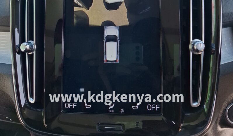 
MODEL : VOLVO – XC40 (T4 INSCRIPTION / AWD) full									