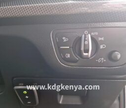 AUDI – SQ5 (V8T) full