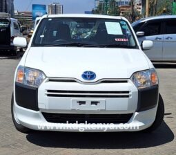 TOYOTA – PROBOX VAN (DX HYBRID)